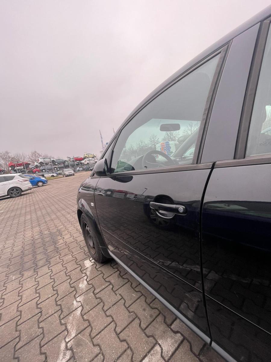 Audi A2 8Z original Tür vorn links Fahrertür LY9B Brilliantschwarz BJ01